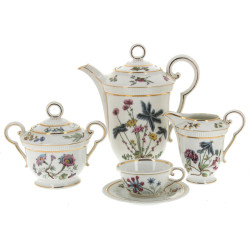 Service à café en porcelaine blanche et 