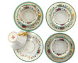 4 tasses et 4 sous-tasses en porcelaine 