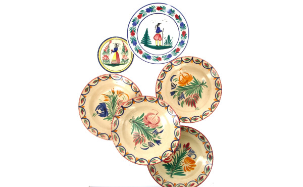 QUIMPER - Lot comprenant un dessous de b