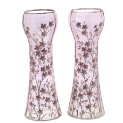Paire de vases en verre rose à décor éma