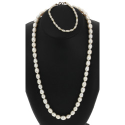 Collier en perles d'eau douce blanches, 