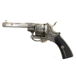 Petit revolver à broche, crosse bois noi
