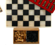 Jeu d'échecs avec plateau en onyx, pièce