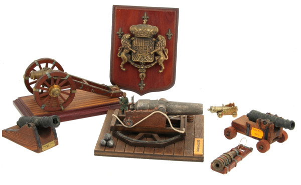 Petite collection de 5 canons miniatures
