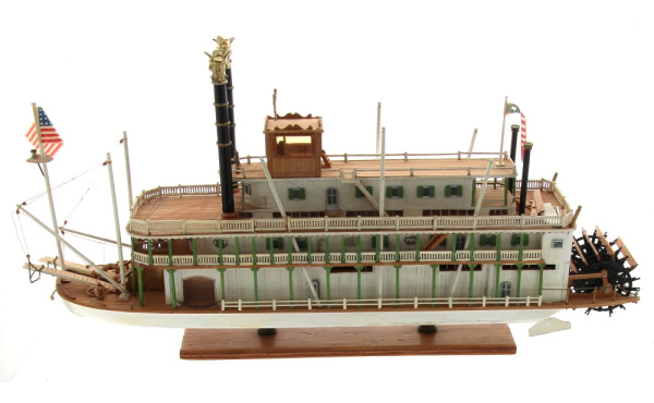 Maquette de bateau à roues américain L 6