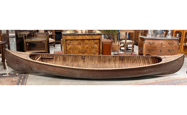 Canoë en bois des années 50 (qqs manques