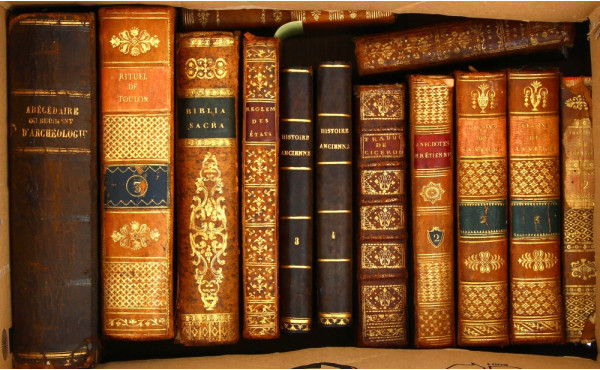 Lot de livres reliés XVIIIème et XIXème 