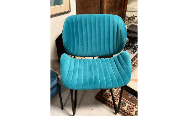 Fauteuil moderne en métal laqué noir et 