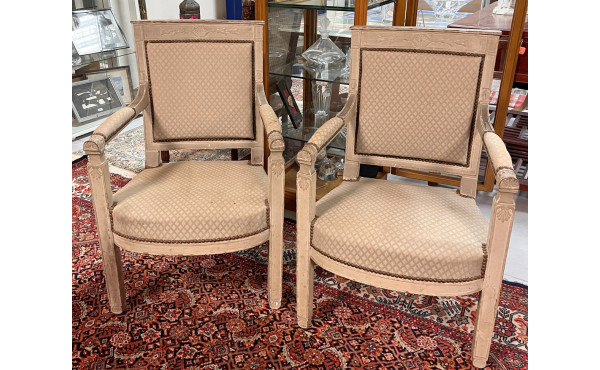 Paire de fauteuils anciens style Directo