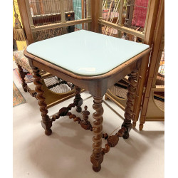 Petite table de toilette de style Louis 