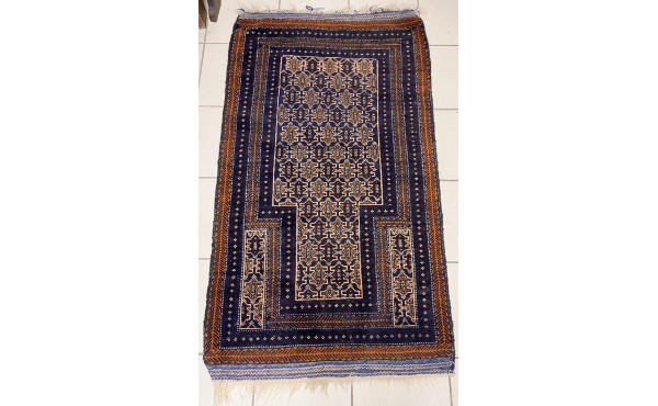 Tapis en laine points noués dans les ton