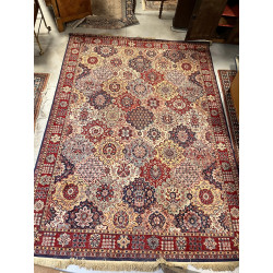 Tapis mécanique en laine à riche décor f