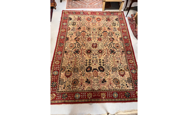 Grand tapis en laine points noués à déco