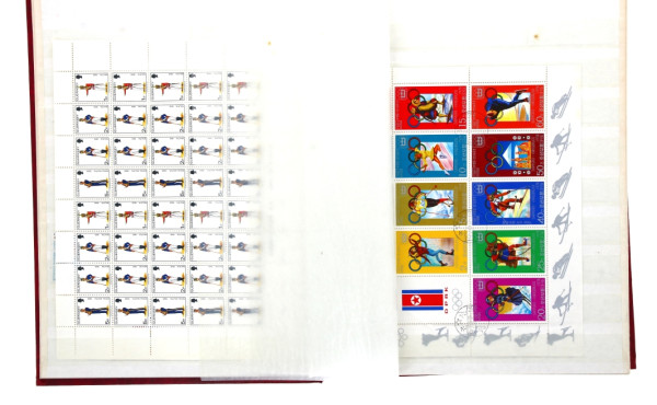 MONDE - Classeur de 44 blocs et feuillet