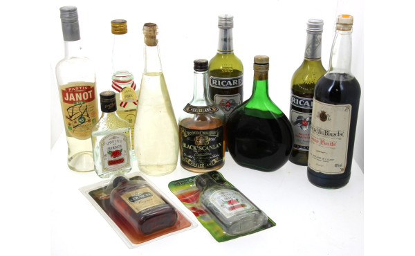 Fond de bar de succession - lot de boute