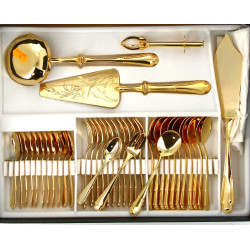Service à dessert en métal doré comprena