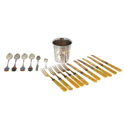 4 petites cuillères en argent anglais et