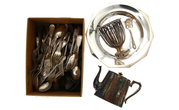 VIDE RESERVE ARGENTERIE - Lot de couvert