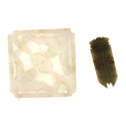 CHINE - Cigale stylisée en jade, L 6,5 c