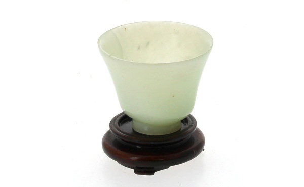 CHINE - Petite tasse à sorbet en jade (t