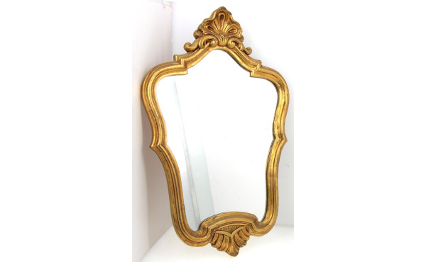 Miroir doré de style rocaille, 66 x 43 c