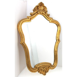 Miroir doré de style rocaille, 66 x 43 c