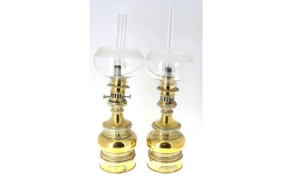 Paire de réservoirs de lampe à modérateu