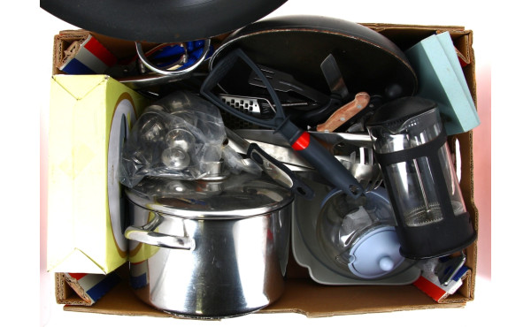 Thème CUISINE - Lot comprenant un faitou