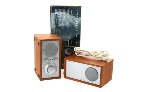 Poste radio compact de marque Tivoli Aud