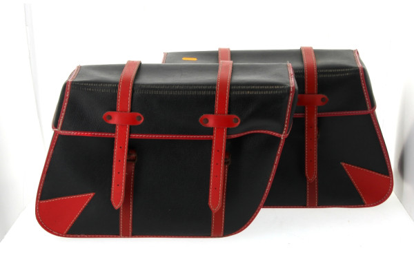 Deux sacoches vintage de mobilette en sk