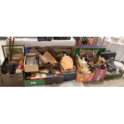 VIDE RESERVE - Lot de bibelots, vaissell