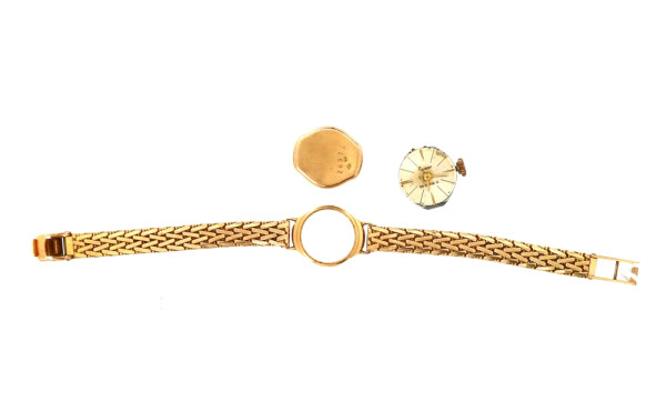 Montre bracelet de dame en or jaune 18 c
