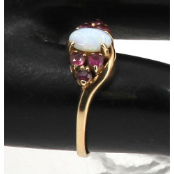 Bague en or jaune 14 cts, sertie d'un ca