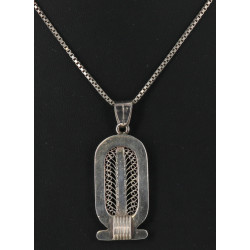 Pendentif et chaîne en argent (fermoir e