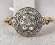 Bague ancienne deux ors 18 cts sertie de