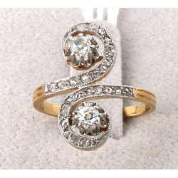 Bague ancienne style tourbillon en or 18