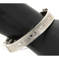 Bracelet jonc ouvrant en argent, poids 1