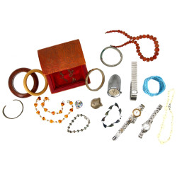 Lot comprenant 3 montres bracelet (Seiko