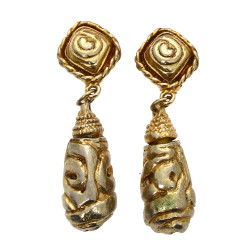 Paire de clips d'oreille en métal doré e