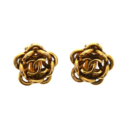 CHANEL - Paire de clips d'oreilles en fo