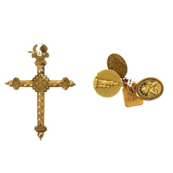 Pendentif croix ancien en vermeil, poinç