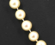 Collier de 69 perles en shoker, fermoir 