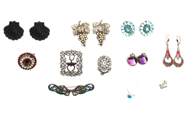 Lot de bijoux fantaisie : 5 paires de BO