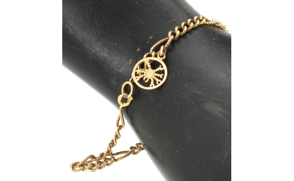 Bracelet en or jaune 18 cts avec petite 