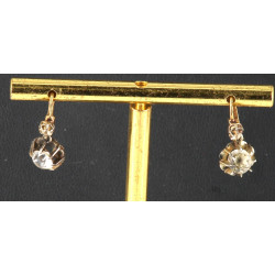 Paire de BO dormeuses anciennes en or ja