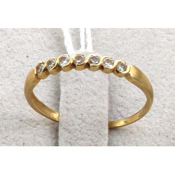 1/2 alliance en or jaune 18 cts sertie d