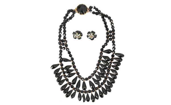 Collier 2 rangs vintage en perles noires
