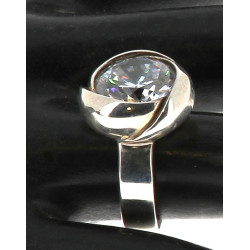 Bague en argent 925ème et strass blanc, 