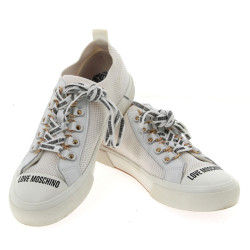 LOVE MOSCHINO - Paire de baskets femme b