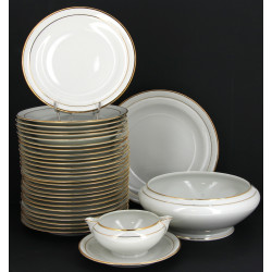 Service de table en porcelaine blanche e